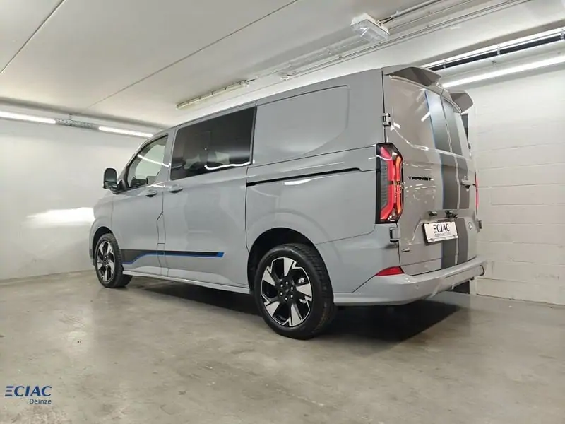 Occasie Ford Transit custom v710 MULTI-USE 320S SPORT 2.5T 227 T62P CT FWD SWB 2.5i 232pk / 1 PN4EG - Premium niet-Metaalkleur: Grey Matter 9