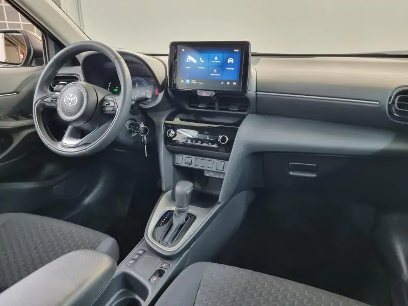 Occasie Toyota Yaris Cross Dynamic -Trekhaak - parkeersensoren - 1280km - Garantie GREEN - Vert 11