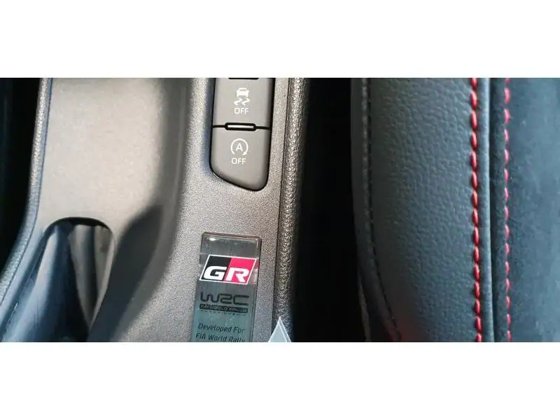 Nieuw Toyota Yaris gr Hatchback 1.6L Turbo MT High Performance 3U5 - EMOTIONAL RED METALLIC P 9