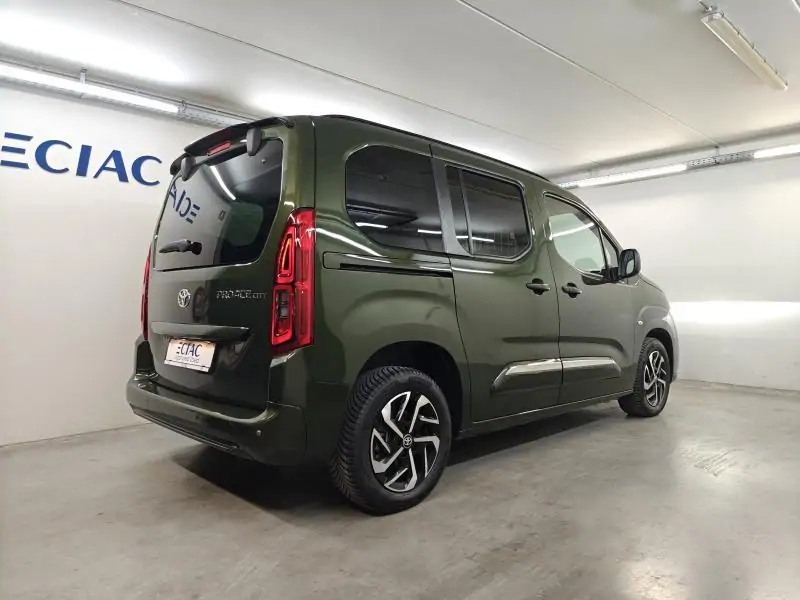 Occasie Toyota ProAce City Verso Family 5pl GREEN - Vert 12