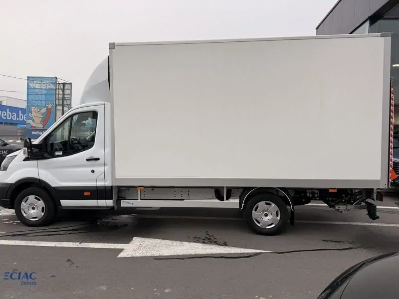 Nieuw Ford Transit 2t mca 350E Chassis enkele cabine L4 Trend M6 2.0 TD 130pk / 96kW N PN3GZ - "Frozen White" Speciale niet-metaalkleur 8