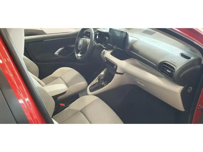 Nieuw Toyota Yaris 5 d. 1.5 Hybrid e-CVT Elegant LHD 3U5 - EMOTIONAL RED METALLIC P 5