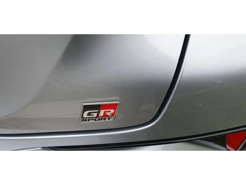 Occasie Toyota Toyota c-hr 5 d. 1.8L Hybrid CVT GR Sport LHD 2VU - Silver Metallic / Black 12