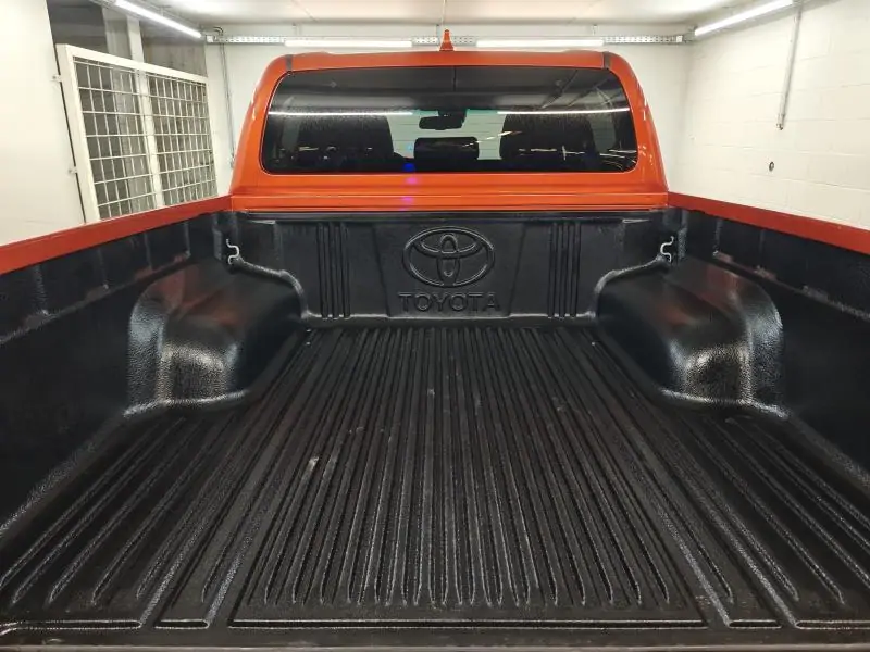 Occasie Toyota Hilux DC - 2.8 MHEV Diesel - Invincible - ORANGE - Orange 13