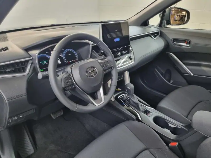 Nieuw Toyota Corolla cross SUV 1.8 Hybrid 2WD CVT Style LHD 218 - ATTITUDE BLACK (218) 5