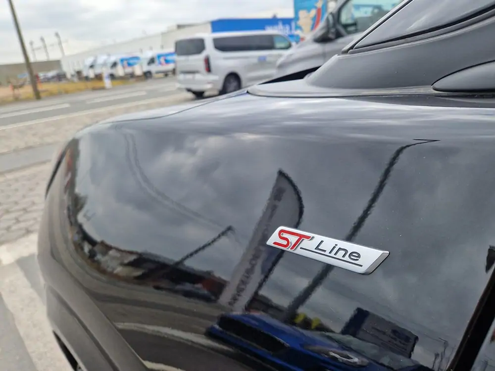 Occasie Ford Puma ST-Line 1.0i EcoBoost mHEV 125pk / 92kW A7 JKD - Metaalkleur "Agate Black" 9