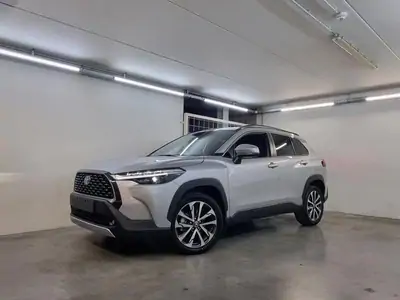 Occasie Toyota Corolla cross SUV 2.0 Hybrid 2WD CVT Style LHD 1L0 - SHIMMERING SILVER METALLIC
