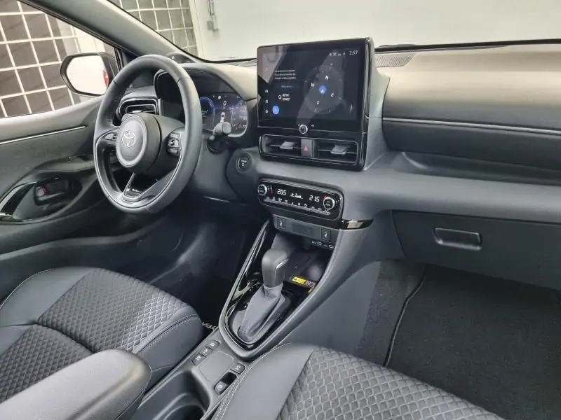 Occasie Toyota Yaris Style - Nieuw! - Garantie BLACK - BLACK 11