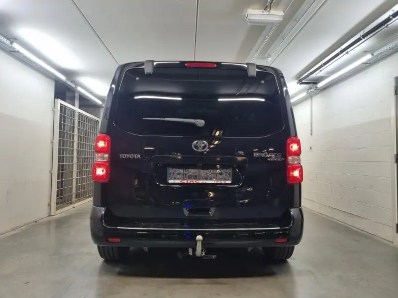 Occasie Toyota Proace verso MEDIUM 2.0D 180hp AT VIP LHD KTV - BLACK METALLIC (KTV) 9
