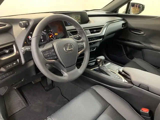 Demo Lexus Ux Crossover 2.0L HEV E-CVT 2WD Business Li 1J7 - Sonic Titanium 9