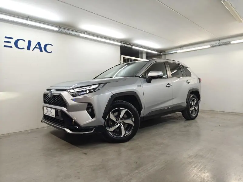 Toyota RAV-4 Plug-in