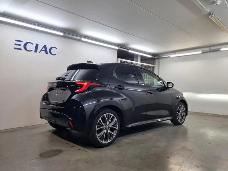 Occasie Toyota Yaris 5 d. 1.5 Hybrid e-CVT Style LHD 209 - NIGHT SKY BLACK METALLIC 10