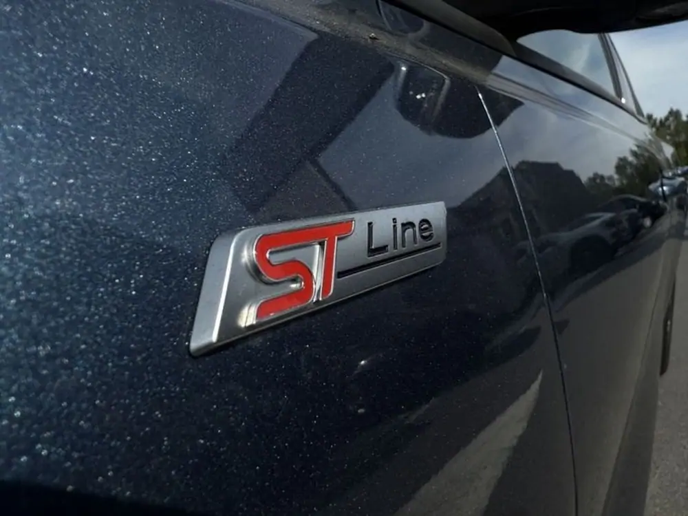 Demo Ford Focus mca ST-Line 1.0i EcoBoost 125pk / 92kW mHEV M6 - 5d PN4FT - "Chrome Blue" Metaalkleur 9