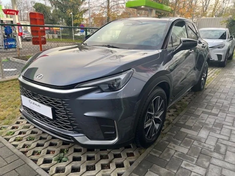 Lexus LBX 1.5 Hybrid