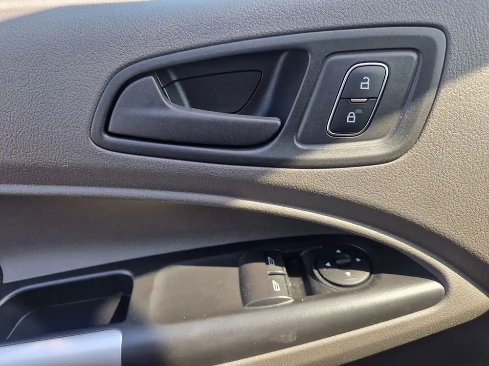 Demo Ford Transit connect v408 L1 Korte Wielbasis - T200 - Trend - 1.0 EcoBoost 100pk / 74kW (170Nm) M6 1.0 Ecoboost 100ps AXQ - Metaalkleur: Magnetic 18