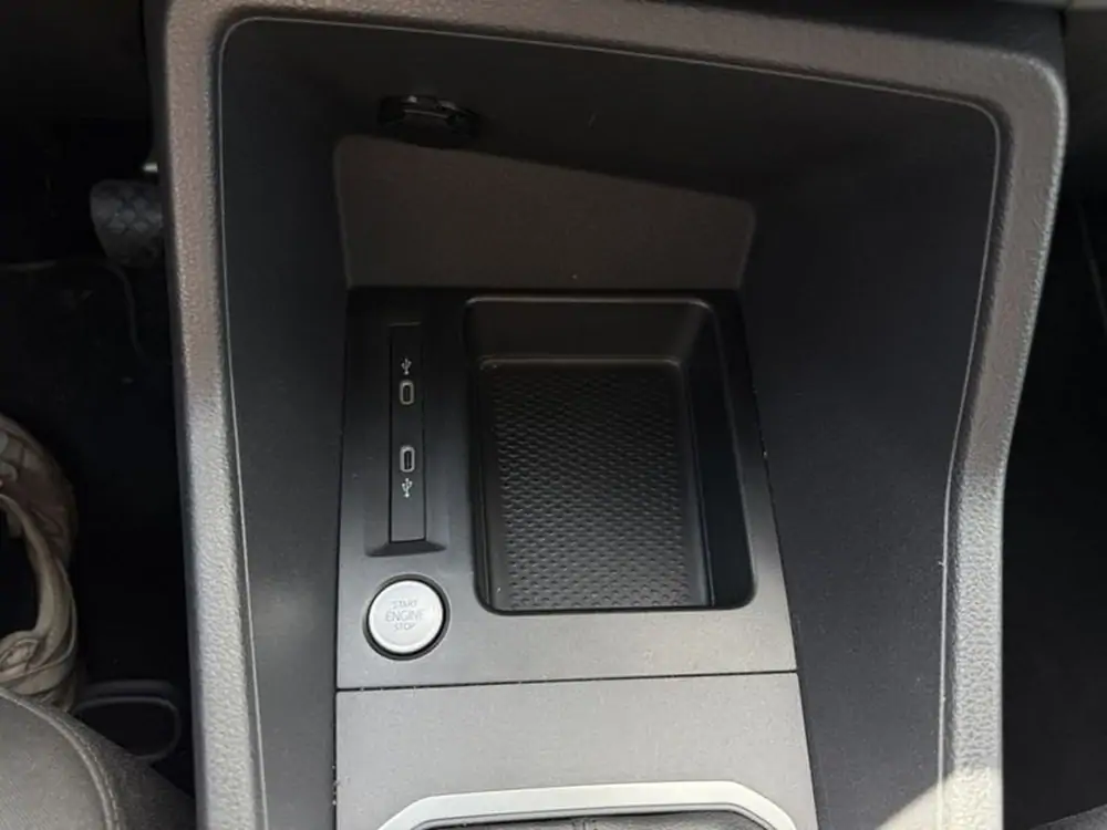 Occasie Ford V761 tourneo connect Tourneo Connect Titanium 1.5 Ecoboost 114PS M6 PCAAG - Graphite Grey - metaalkleur 30