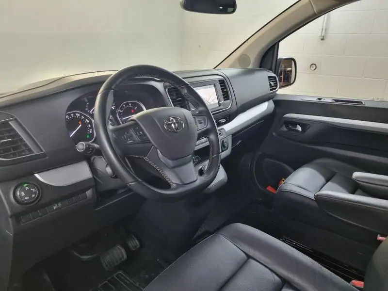 Occasie Toyota Proace verso MEDIUM 2.0D 180hp AT VIP LHD KTV - BLACK METALLIC (KTV) 3