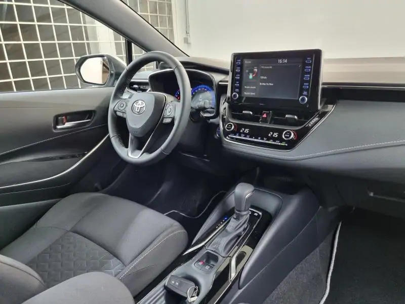 Occasie Toyota Corolla hb & ts Touring Sports 1.8 HYBRID e-CVT Dynamic 1F7 - ULTRA SILVER METALLIC 11