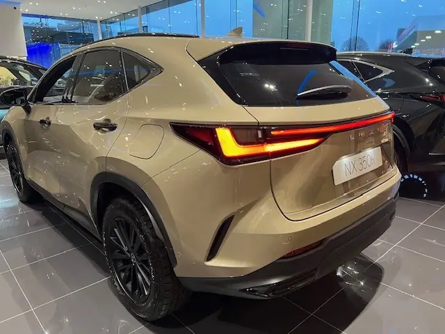 Occasie Lexus Nx Wagon Hybrid AWD - E-CVT Overtrail LHD 4Z1 - Moon Desert 4