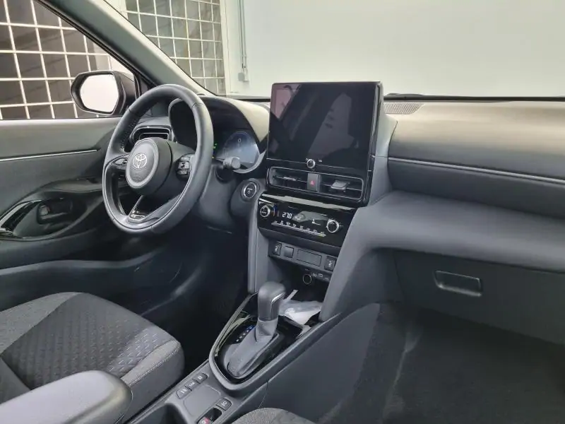 Occasie Toyota Yaris cross B-SUV 1.5 TNGA HEV 130 2WD CVT Executive 209 - NIGHT SKY BLACK METALLIC (209) 11