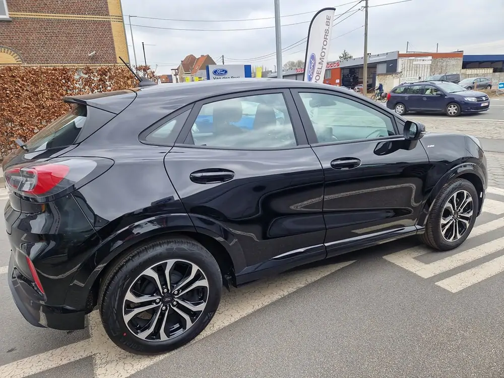Occasie Ford Puma ST-Line 1.0i EcoBoost mHEV 125pk / 92kW A7 JKD - Metaalkleur "Agate Black" 2