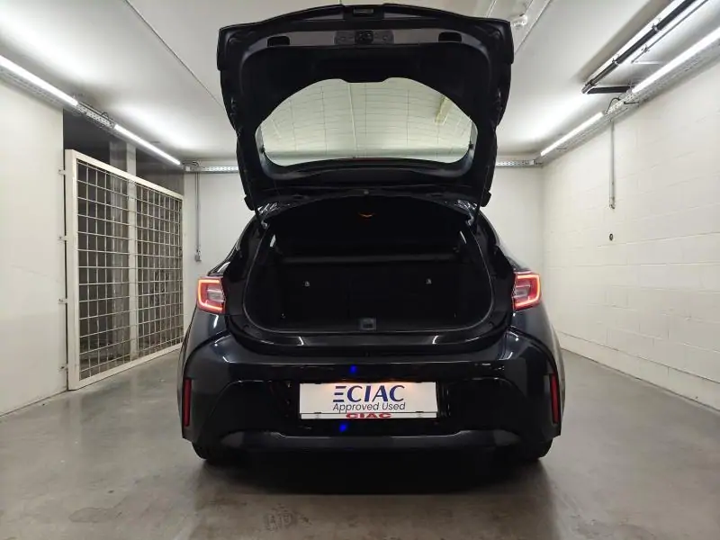 Occasie Toyota Corolla Dynamic BLACK - BLACK 8