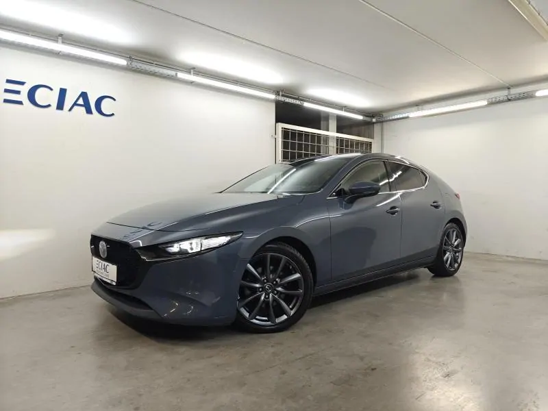 Mazda 3 2.0i