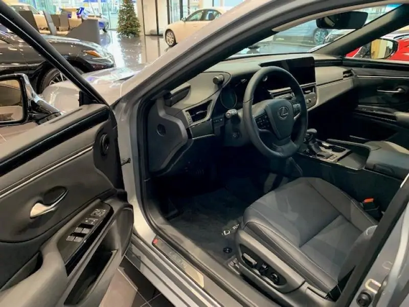 Demo Lexus Es Sedan 2.5 TNGA HV CVT Explore Line LHD 1L2 - Sonic Platinum 5