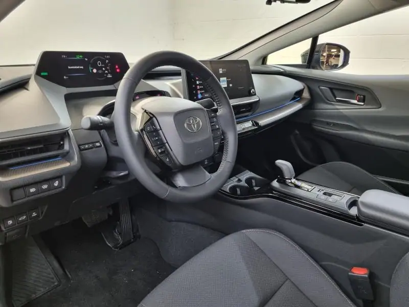 Nieuw Toyota Prius plug-in Liftback Plug-In Hybride CVT Premium Plu 5C5 - Mustard ME 5