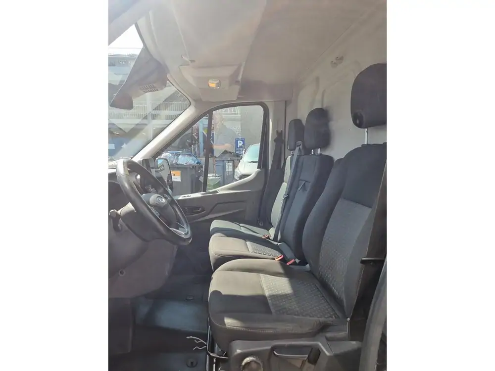 Occasie Ford Transit 2t Bestelwagen / Fourgon Trend 350L  2.0 TD PN4GM - AGATE BLACK 4