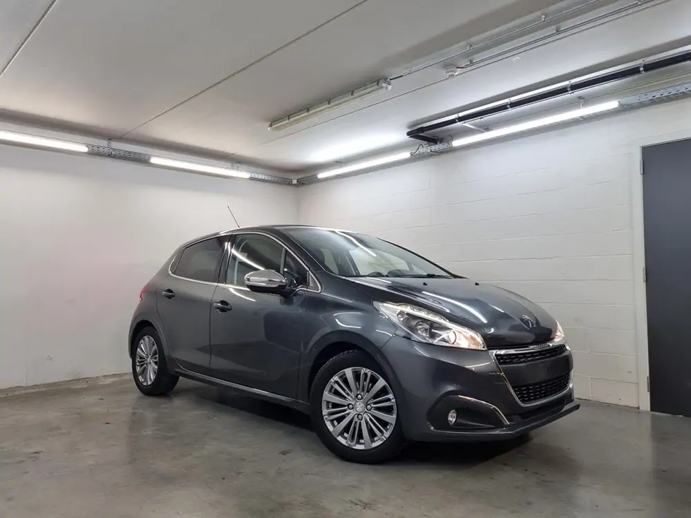 Occasie Peugeot 208 1.1 BENZINE 2
