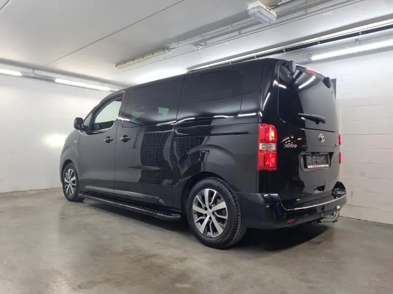 Occasie Toyota Proace verso MEDIUM 2.0D 180hp AT VIP LHD KTV - BLACK METALLIC (KTV) 8