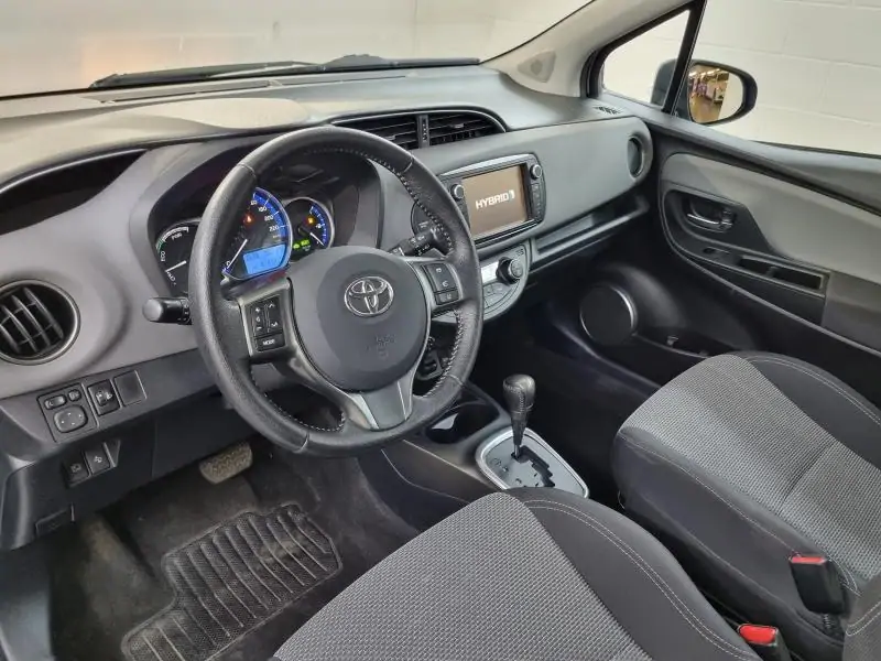 Occasie Toyota Yaris 5 d. 1,5 Hybrid e-CVT Active LHD 8X2 - NEBULA BLUE METALLIC (8X2) 4
