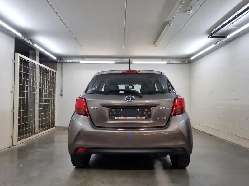 Occasie Toyota Yaris 5d. 1,5 Hybrid e-CVT Style LHD 1G2 - PLATINIUM BRONZE METALLIC (1G2) 8