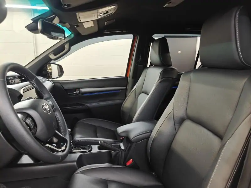 Occasie Toyota Hilux DC - 2.8 MHEV Diesel - Invincible - ORANGE - Orange 4