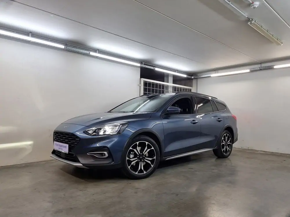 Occasie Ford Focus Active X 1.0i EcoBoost 125pk / 92kW mHEV M6 - Clipper NY6 - "Chrome Blue" Metaalkleur 1