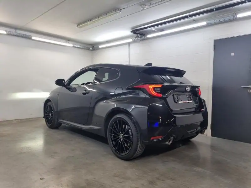 Occasie Toyota Yaris gr Hatchback 1.6L Turbo MT Hi-Pack LHD 219 - PRECIOUS BLACK METALLIC 5