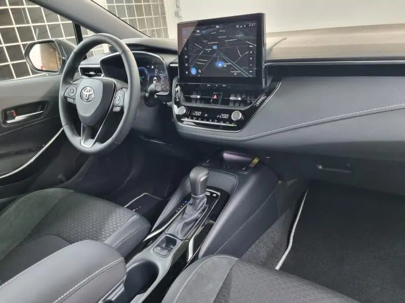 Nieuw Toyota Corolla hb & ts Touring Sports 1.8 Hybrid CVT Premium LH 1G3 - Grey Metallic (1G3) 11
