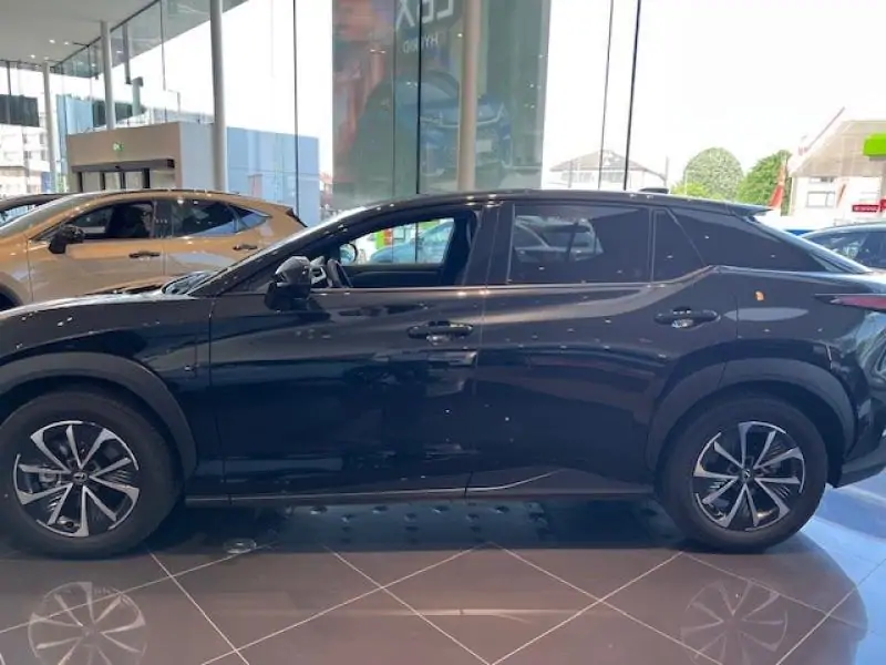 Demo Lexus Rz SUV 300e AT FWD Executive Line LHD 223 - Graphite Black 4