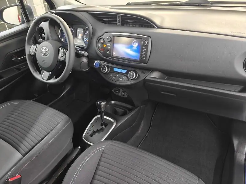 Occasie Toyota Yaris 5 d. 1,5 Hybrid e-CVT Comfort & Pack Y-C 8X2 - NEBULA BLUE METALLIC (8X2) 12