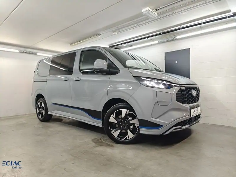 Occasie Ford Transit custom v710 MULTI-USE 320S SPORT 2.5T 227 T62P CT FWD SWB 2.5i 232pk / 1 PN4EG - Premium niet-Metaalkleur: Grey Matter 2