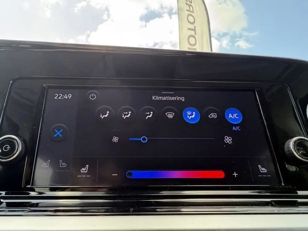 Occasie Ford V761 tourneo connect Tourneo Connect Titanium 1.5 Ecoboost 114PS M6 PCAAG - Graphite Grey - metaalkleur 26