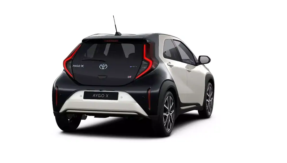 Nieuw Toyota Aygo x Hatchback 1.5 TNGA HEV CVT GR Sport LHD 2PU - WHITE PEARL / BLACK ROOF (2PU) 4