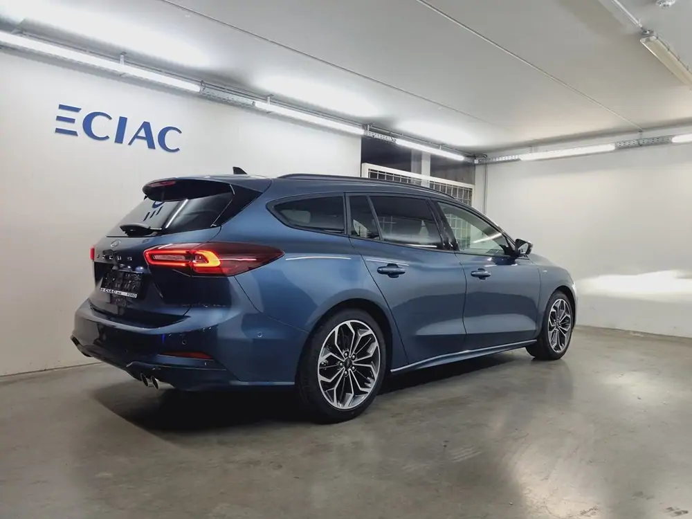 Demo Ford Focus mca ST-Line X 1.0i EcoBoost 155pk / 114kW mHEV A7 - Clipper PN4FT - "Chrome Blue" Metaalkleur 10