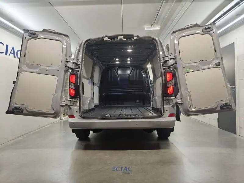 Occasie Ford Transit custom v710 BESTELWAGEN 320L LIMITED 2.0TD170 T6.2 A8 FWD LWB 2.0 TDCi 1 PN4EG - Premium niet-Metaalkleur: Grey Matter 10