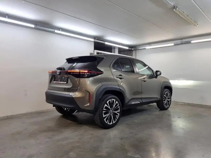 Nieuw Toyota Yaris cross B-SUV 1.5 TNGA HEV 2WD CVT Elegant LHD 6X1 - OXIDE BRONZE METALLIC (6X1) 10
