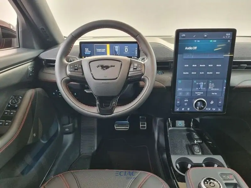 Nieuw Ford Mustang mach-e AWD 76kWh Standard Range 269pk/198kW - A1 7YF - "Rapid Red" Exclusieve metaalkleur 3