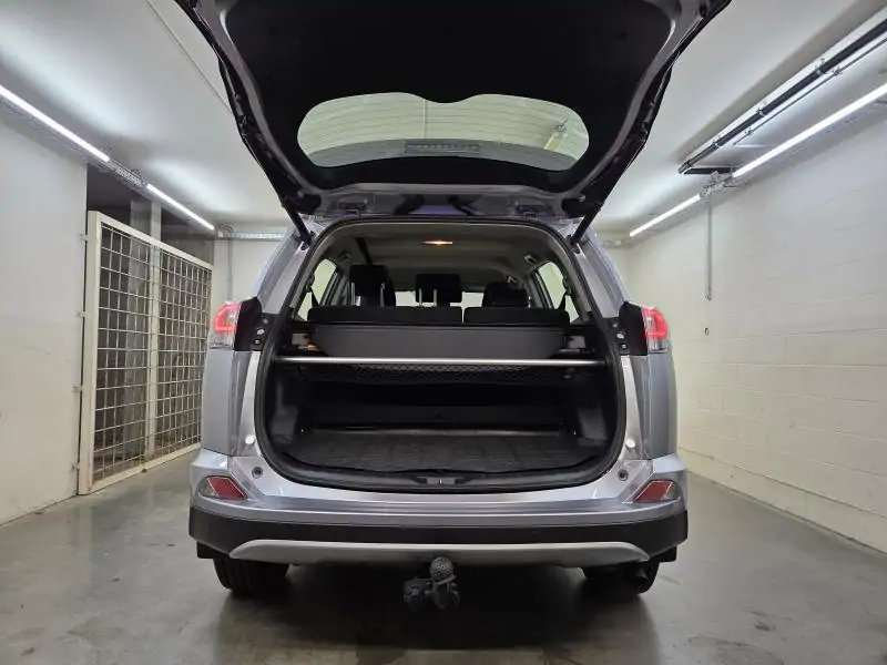 Occasie Toyota Rav4 5 d. 2.5 Hybrid 2WD e-CVT Comfort LHD 1D6 - SILVER METALLIC (1D6) 9