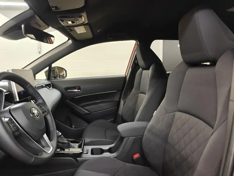 Nieuw Toyota Corolla Cross Style - Zetelverwarming - elek koffer - Nieuwe wagen RED - Rouge 5