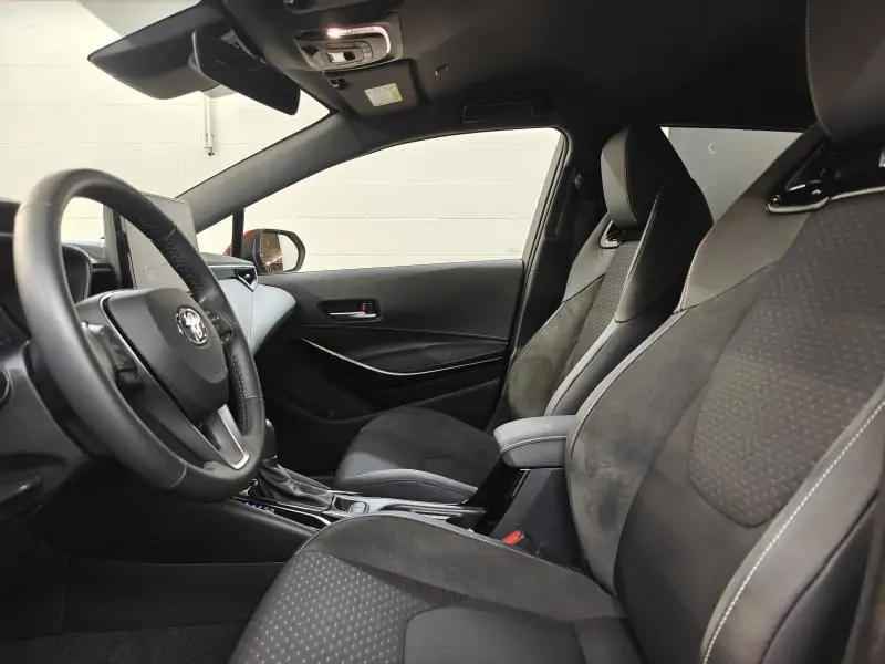 Occasie Toyota Corolla Premium - 10444km - Garantie RED - Rouge 5